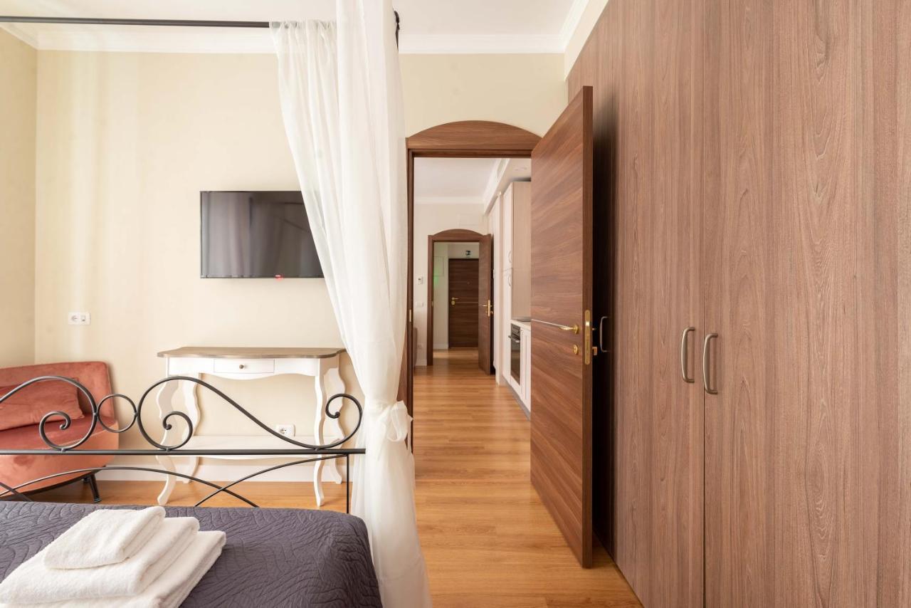 Suityrhome Campo De' Fiori Рим Екстер'єр фото